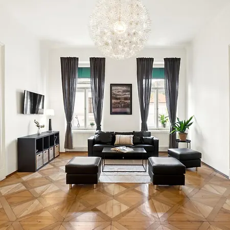Prague Hotel Apartments Prága