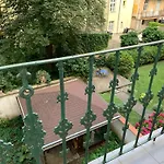 Prague Hostel Apartments *