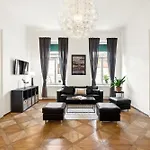 Prague Hostel Apartments פראג